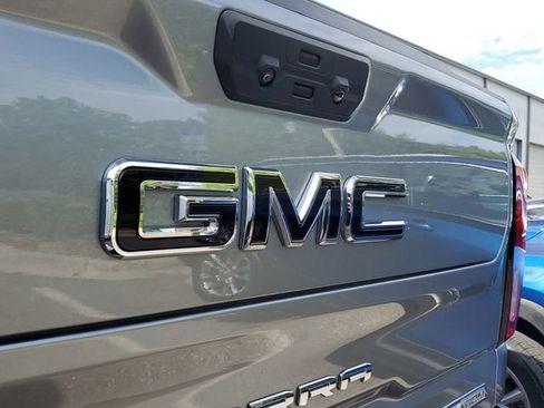 Used 2023 GMC Sierra 1500 Elevation image 6