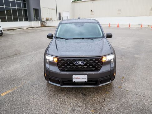 Used 2025 Ford Maverick XLT FWD image 4