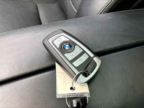 Used 2011 BMW ActiveHybrid 7 Li RWD image 12