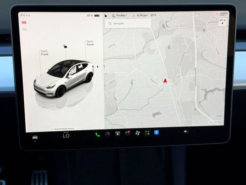 Used 2023 Tesla Model Y Performance AWD/4WD image 21