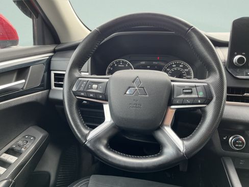 Used 2022 Mitsubishi Outlander SE AWD/4WD image 26