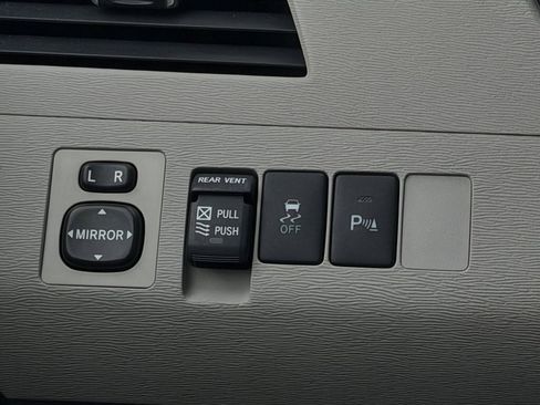 Used 2011 Toyota Sienna XLE image 24