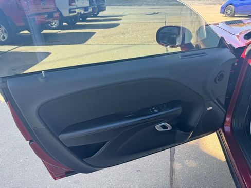 Used 2021 Dodge Challenger R/T Scat Pack w/ T/A Package image 11