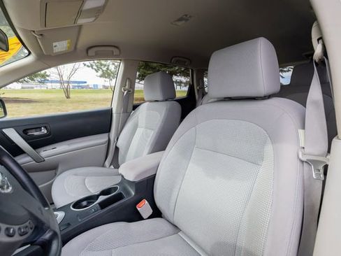 Used 2012 Nissan Rogue SV FWD image 15