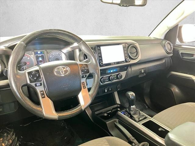 Used 2022 Toyota Tacoma SR5 RWD image 10