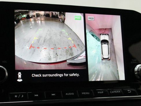 Used 2025 Mitsubishi Outlander SEL image 17