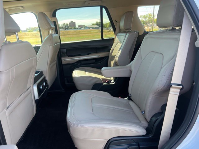 Used 2022 Ford Expedition Limited RWD image 12