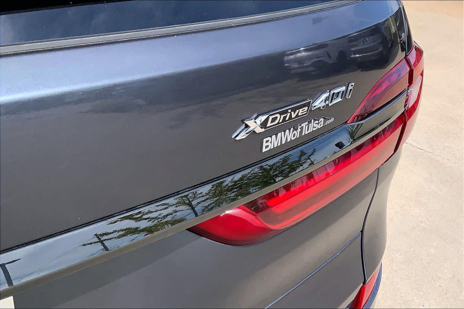 Used 2020 BMW X7 xDrive40i w/ M Sport Package AWD/4WD image 9