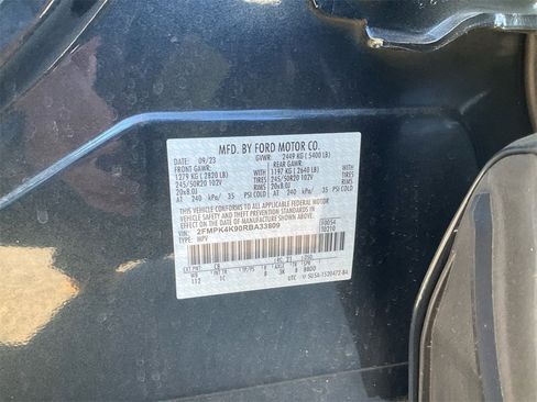 Used 2024 Ford Edge Titanium w/ Equipment Group 301A image 18