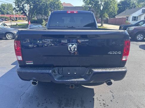 Used 2018 RAM 1500 Express w/ Express Value Package AWD/4WD image 5