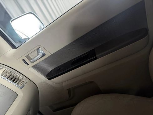 Used 2009 Ford Escape Limited FWD image 31
