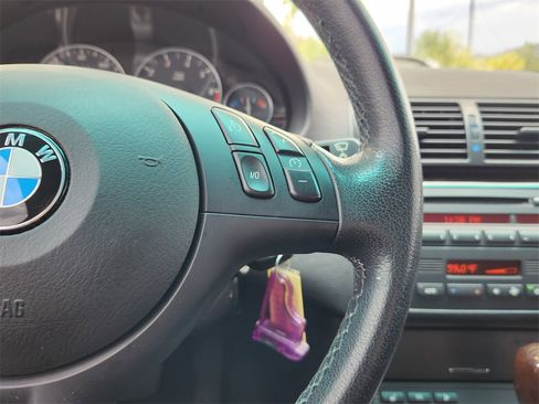 Used 2002 BMW 330Ci Coupe image 16