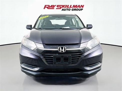 Used 2017 Honda HR-V LX image 2