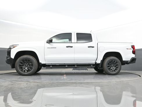 New 2026 Chevrolet Colorado W/T w/ WT Custom Package AWD/4WD image 35