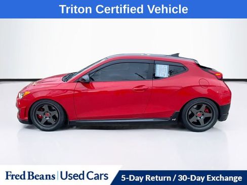 Used 2022 Hyundai Veloster N image 4