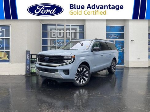 Certified 2025 Ford Expedition Max Platinum w/ Driver's Package AWD/4WD image 1