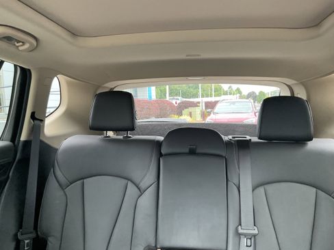 Used 2018 Buick Envision Premium image 9