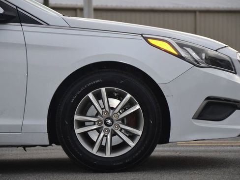 Used 2016 Hyundai Sonata SE w/ Cargo Package image 31