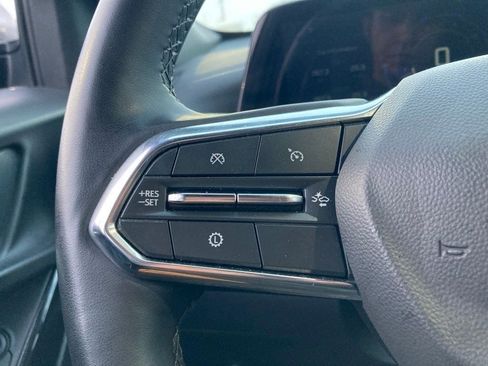 Used 2025 Chevrolet Equinox LT image 14