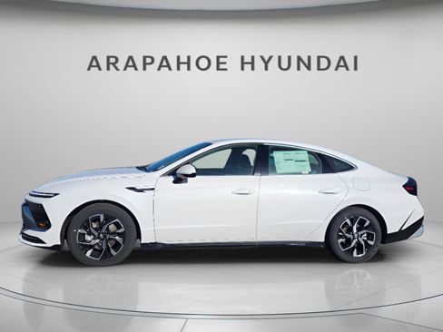 New 2025 Hyundai Sonata SEL image 2