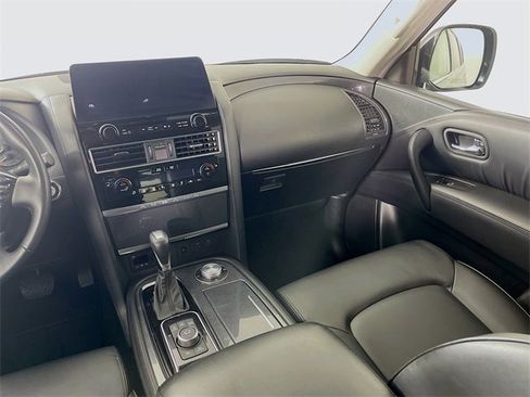 Used 2024 Nissan Armada SV image 23