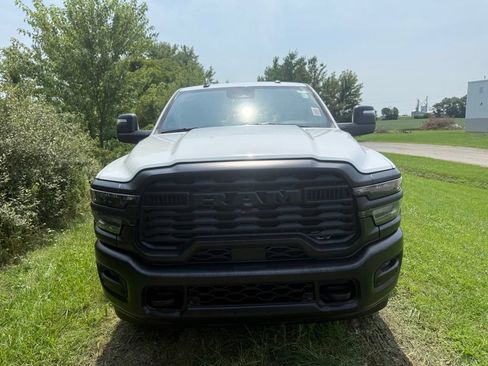 Used 2025 RAM 2500 Tradesman w/ Safety Group AWD/4WD image 9