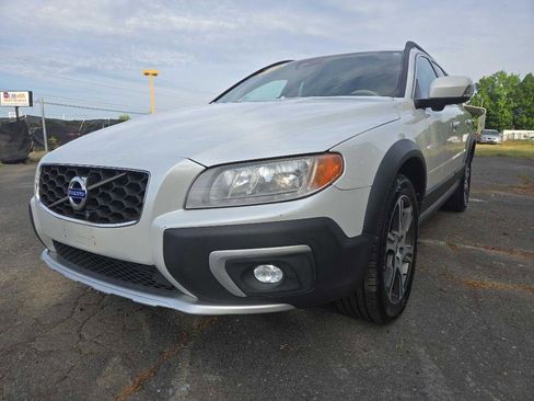 Used 2015 Volvo XC70 T6 Platinum image 1