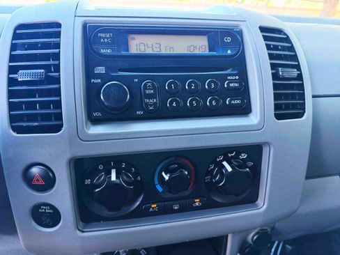 Used 2006 Nissan Frontier SE w/ (P01) Power Pkg image 22