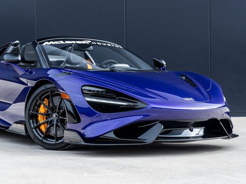 Used 2022 McLaren 765LT image 7