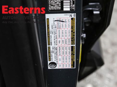 Used 2020 Toyota C-HR LE image 35