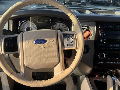 Used 2014 Ford Expedition XLT w/ Equipment Group 201A image 16