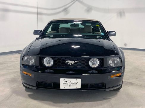 Used 2006 Ford Mustang GT image 9