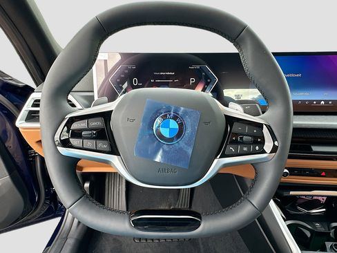 New 2026 BMW 330i Sedan w/ Convenience Package RWD image 8