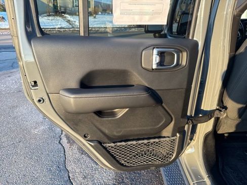 Used 2019 Jeep Wrangler Unlimited Sahara w/ Cold Weather Group image 38