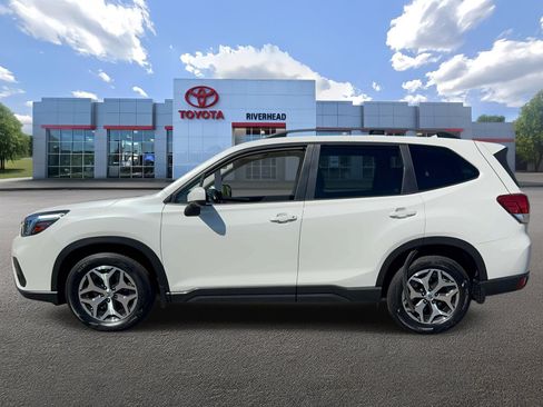 Used 2020 Subaru Forester Premium AWD/4WD image 4