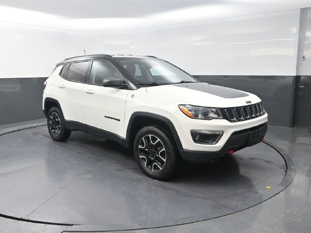 Used 2020 Jeep Compass Trailhawk AWD/4WD image 10