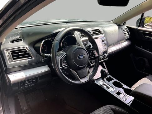 Used 2018 Subaru Outback 2.5i Premium AWD/4WD image 18