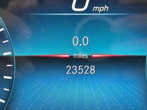 Used 2022 Mercedes-Benz GLE 350 w/ Premium Package image 35