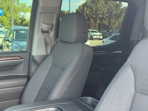 Used 2022 GMC Sierra 1500 Elevation w/ Preferred Package RWD image 10