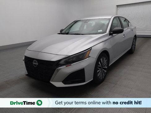 Used 2024 Nissan Altima 2.5 SV image 1