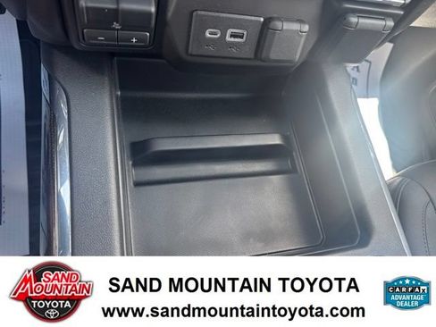 Used 2022 Chevrolet Silverado 1500 RST w/ Convenience Package II AWD/4WD image 20