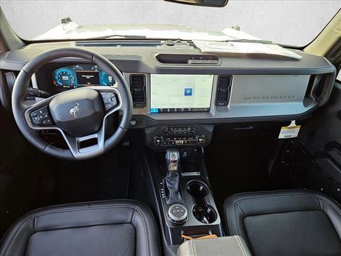 New 2025 Ford Bronco Outer Banks image 11