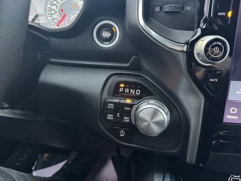 Used 2025 RAM 1500 Laramie w/ Sport Appearance Package image 21