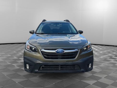 Used 2020 Subaru Outback Premium image 2