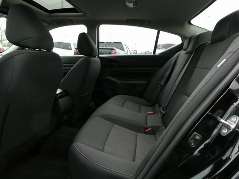 Used 2024 Nissan Altima 2.5 SV w/ SV Premium Package image 33