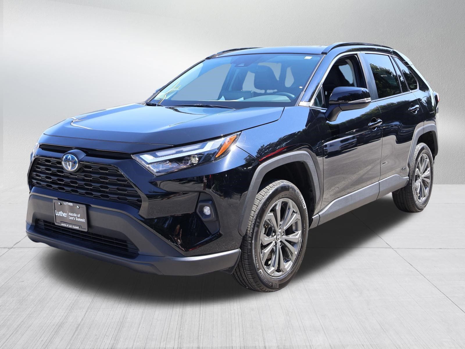 Used 2024 Toyota RAV4 XLE Premium w/ Weather Package AWD/4WD image 3