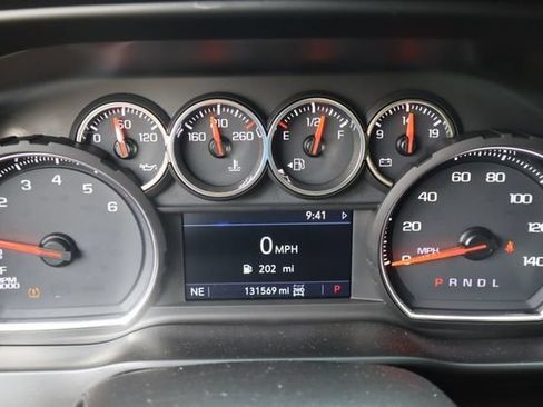 Used 2019 Chevrolet Silverado 1500 LT Trail Boss AWD/4WD image 9