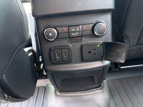 Used 2017 Ford Explorer Platinum AWD/4WD image 41