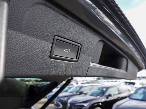 New 2026 Volkswagen Atlas Peak Edition image 31