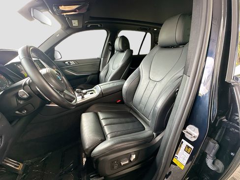 Used 2022 BMW X5 sDrive40i w/ M Sport Package RWD image 21
